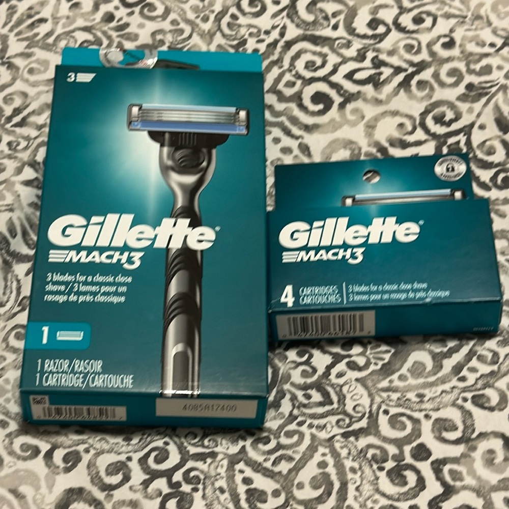 New Gillette Mach 3 razor and 5 cartridges